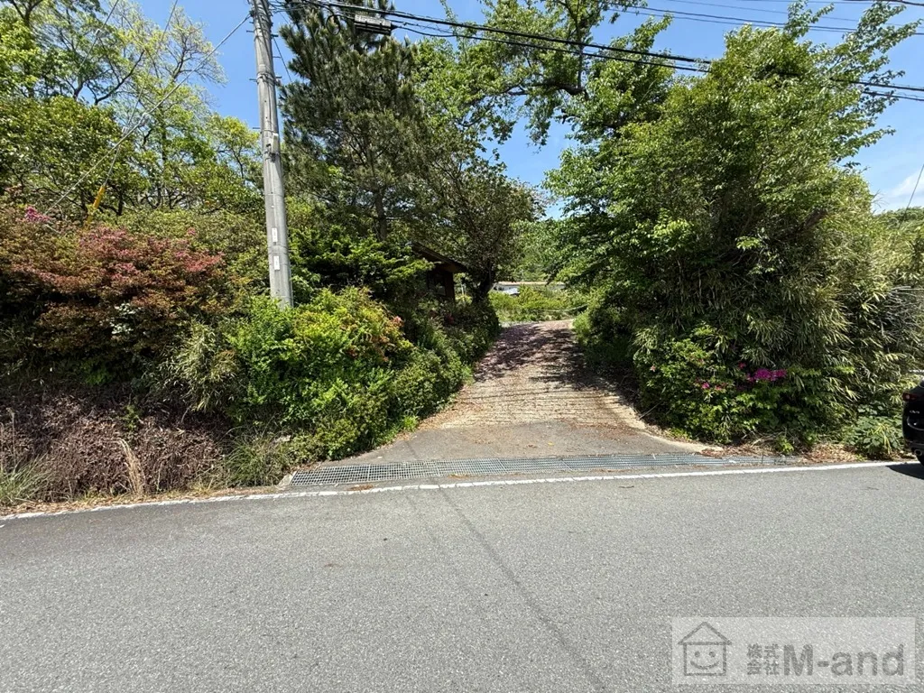 前面道路を含む入り口