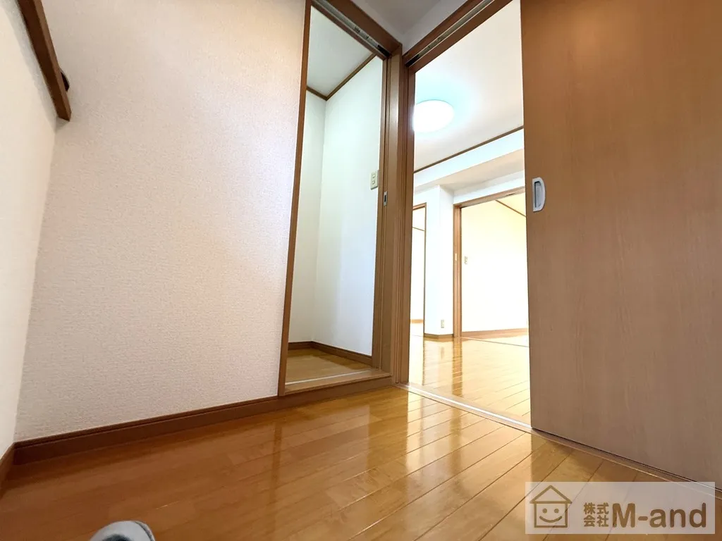 玄関ホール