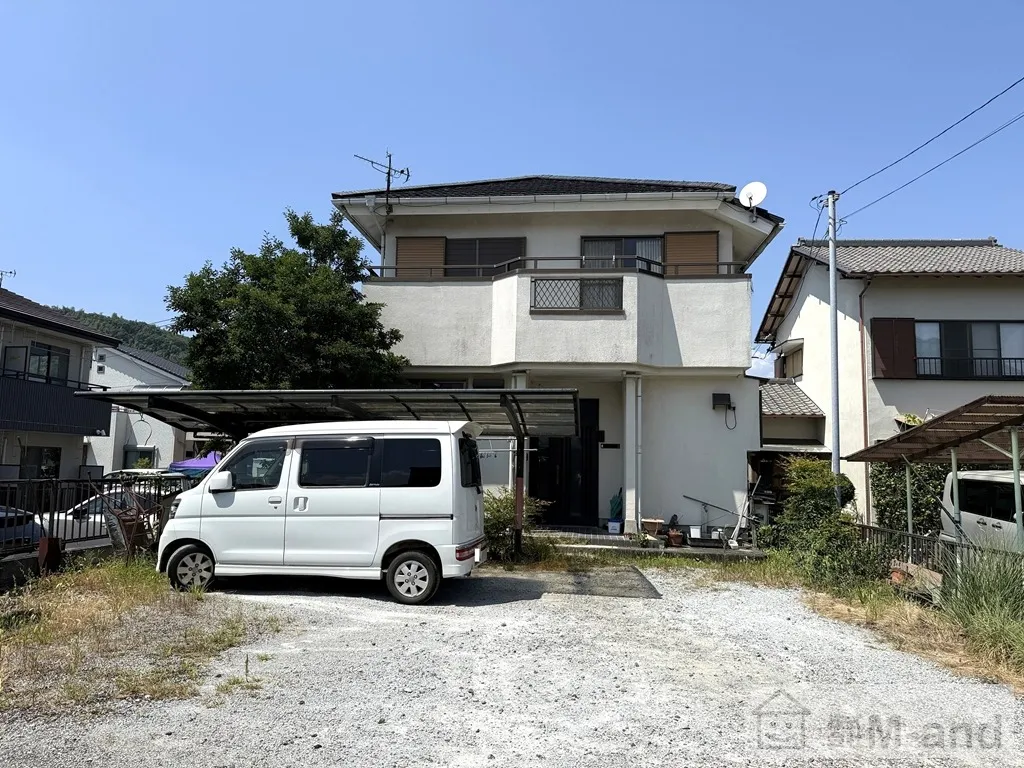 敷地内、別棟：戸建て付きです。