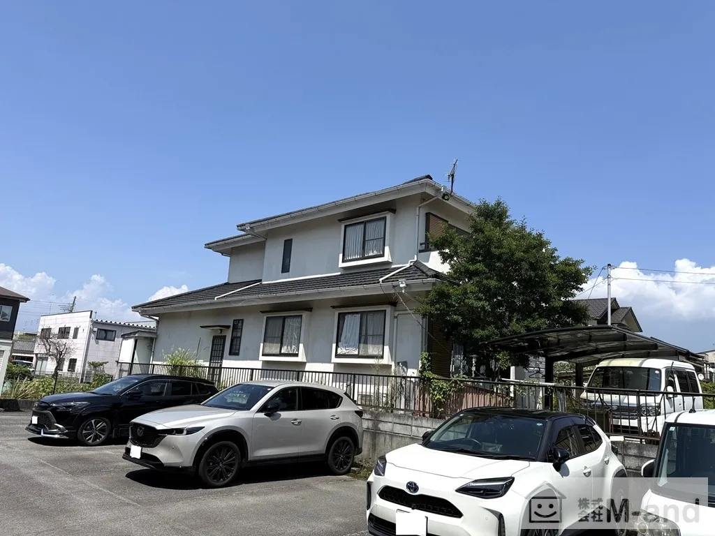 敷地内、別棟：戸建て付きです。