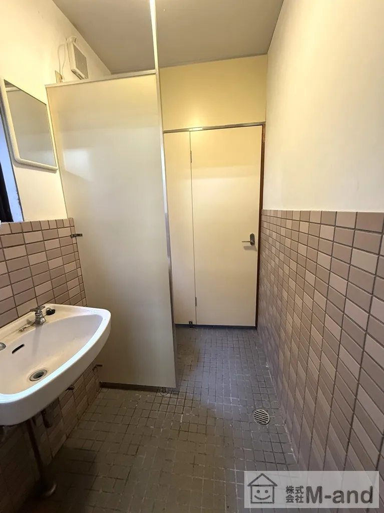 1階トイレ内
